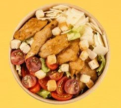 La salade César : nouvelle star veggie avec son poulet végétal chez Green Is Better